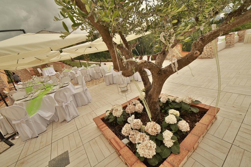 Villa Giulia Del Cavaliere กาสโตรวิลลารี ภายนอก รูปภาพ